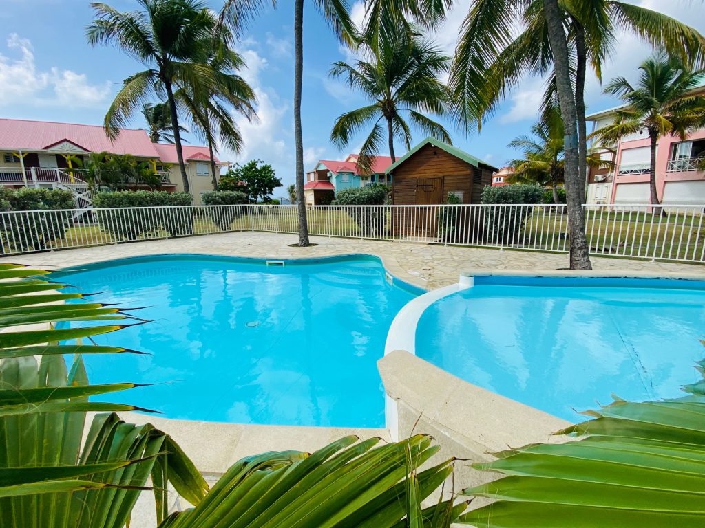La piscine pour enfants de la résidence Crystal Beach